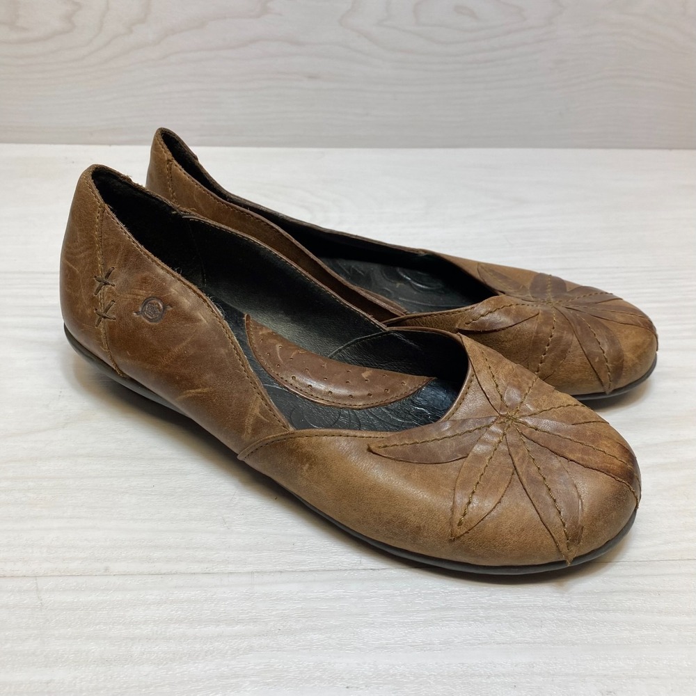 Born Charlotte‎ Ballet Flats Womens Size 9.5 M Brown Leather Leaf Stitch Pattern